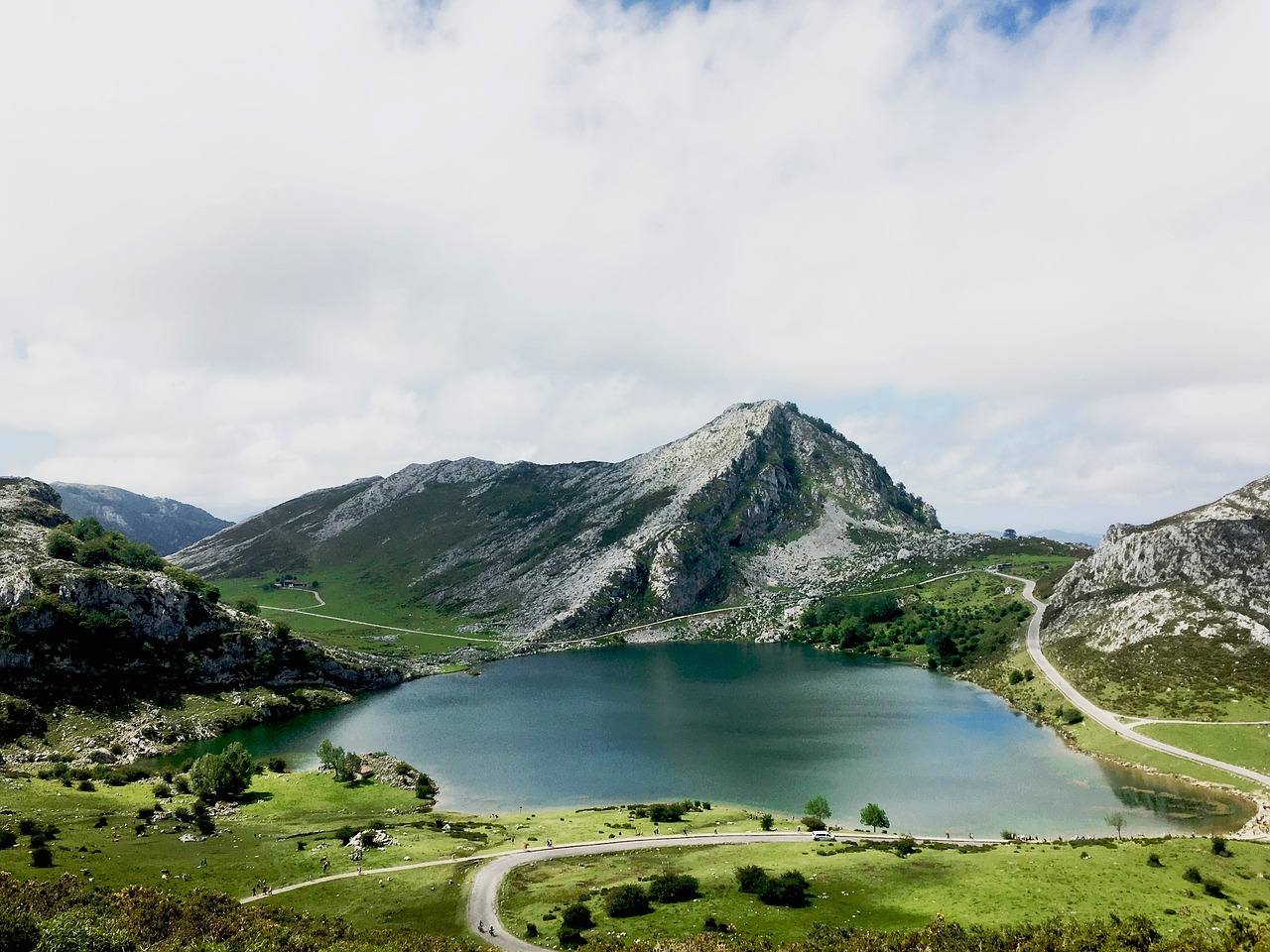 alquiler de microbuses 4x4 en Picos de Europa